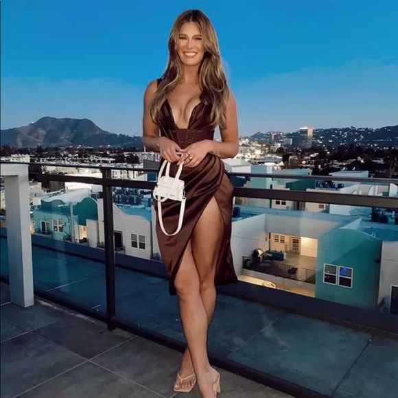 Plunging neck mocha cocktail dress - Picture 2 of 9